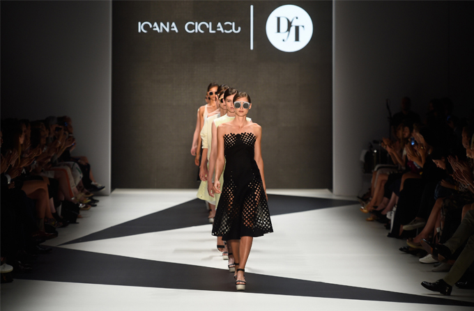 ioana ciolacu 01 - IOANA CIOLACU - HUNTERS SS 2015 @ Berlin Fashion Week