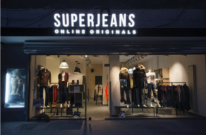 superjeans magazin main - New in Town: Magazinul Superjeans de pe Calea Victoriei 25