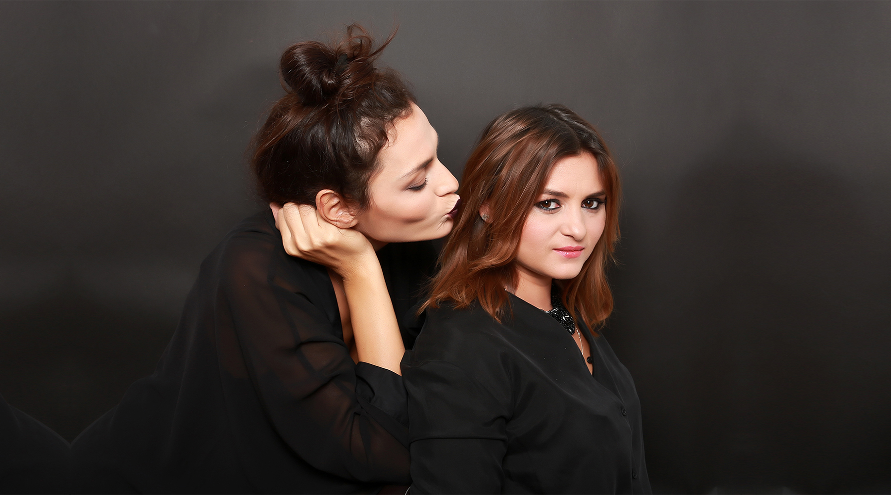 alina si corina interviu - Alina & Corina Brailescu. Make-up Insights.