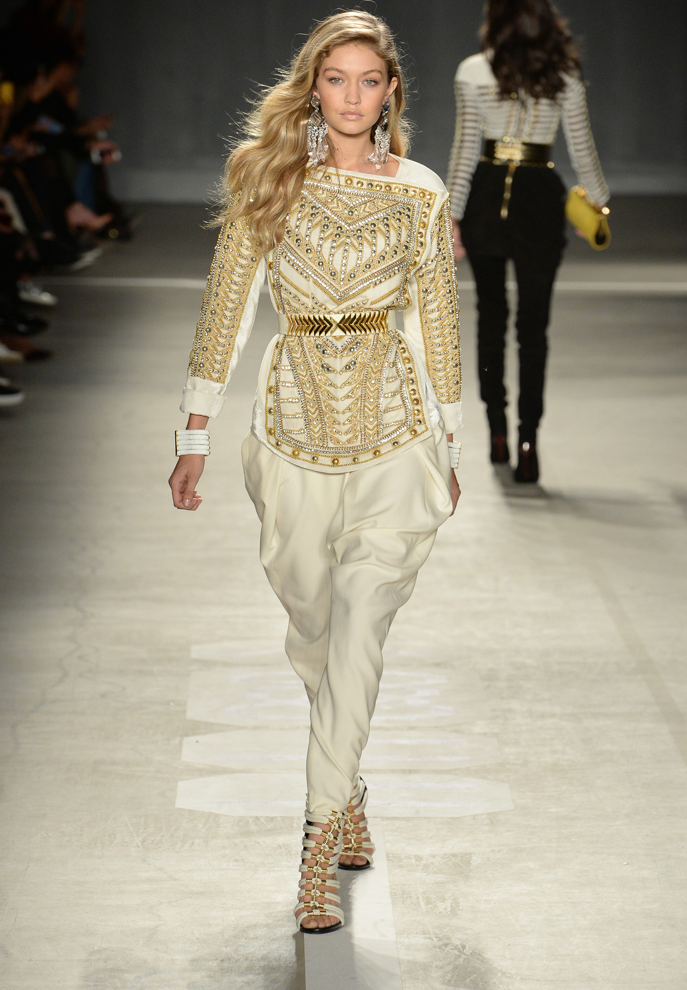 1BFA HMxBalmainGigi Hadid070 - #HMBalmaination