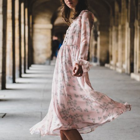 Rochia midi pentru zile lungi de vara