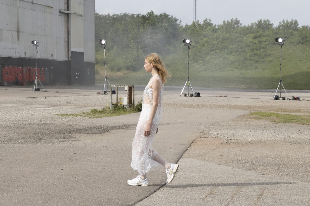 ANDR6222 - Nori si focuri de artificii: show-ul aniversar Cecilie Bahnsen