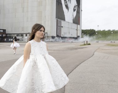 ANDR6451 - Nori si focuri de artificii: show-ul aniversar Cecilie Bahnsen