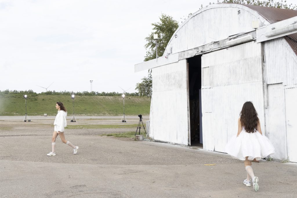 ANDR6495 - Nori si focuri de artificii: show-ul aniversar Cecilie Bahnsen