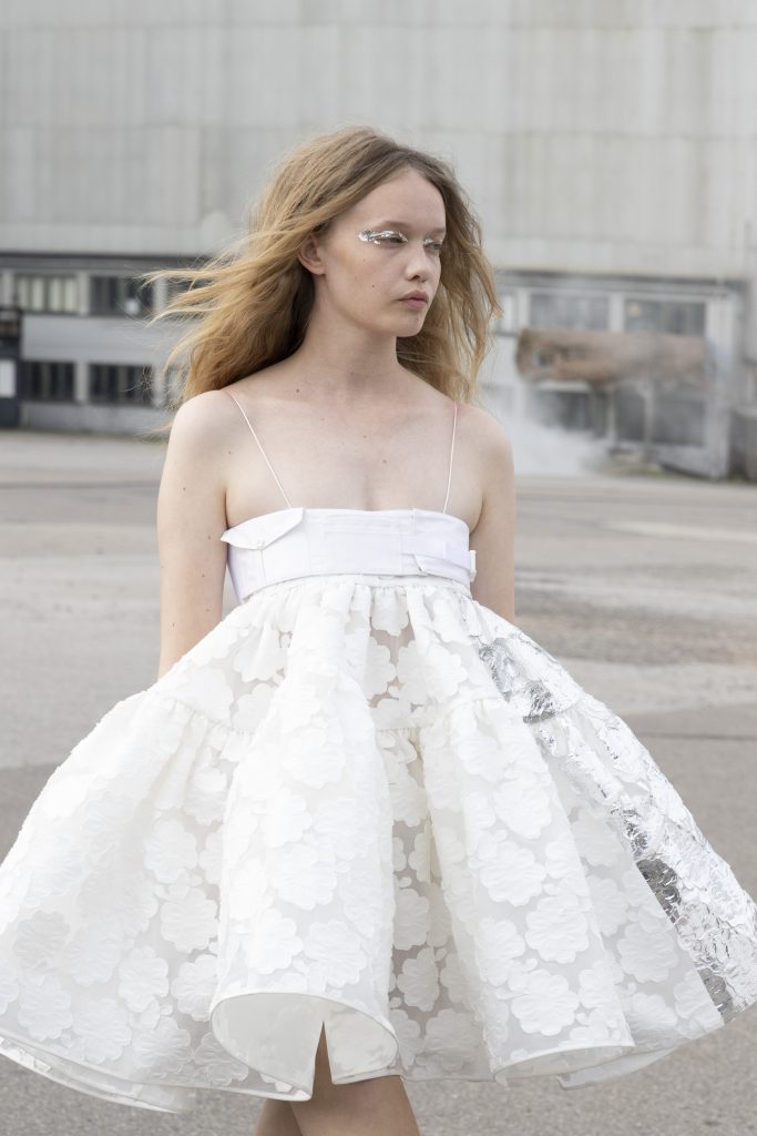 ANDR6508 - Cecilie Bahnsen, 10 ani de poezie vestimentara