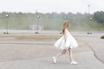 ANDR6650 scaled e1766085356344 - Nori si focuri de artificii: show-ul aniversar Cecilie Bahnsen