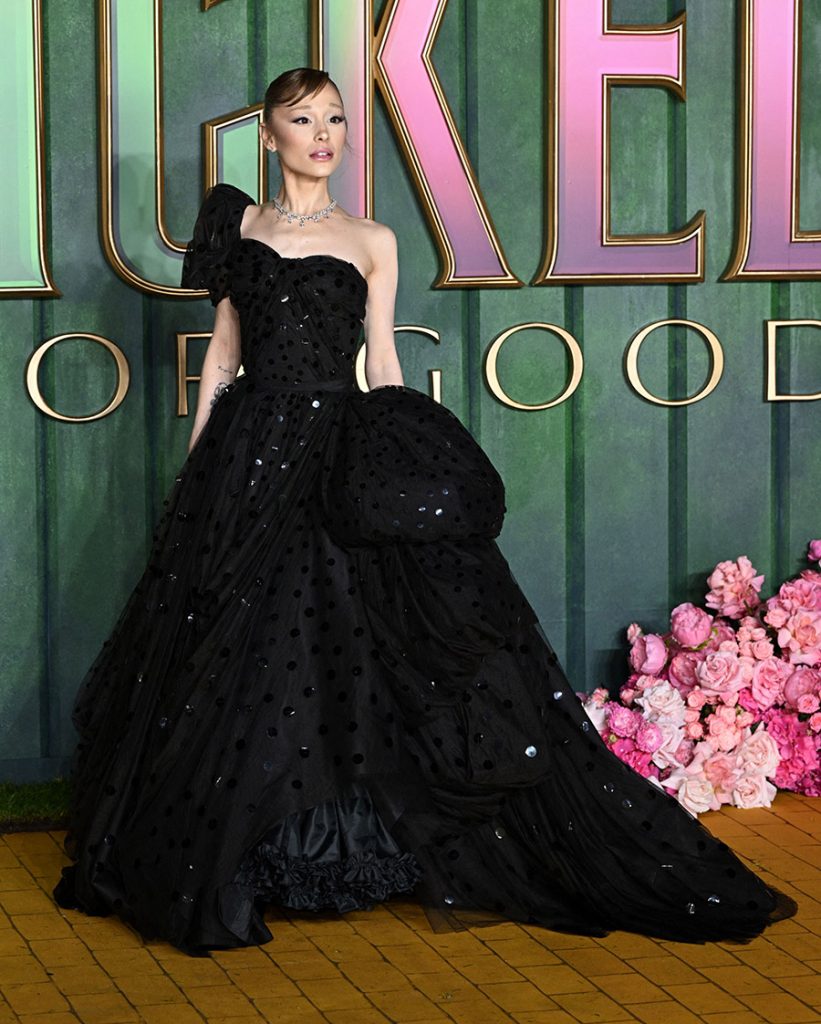 cele mai frumoase tinute din 2025 Ariana Grande - 15 dintre cele mai frumoase tinute din 2025