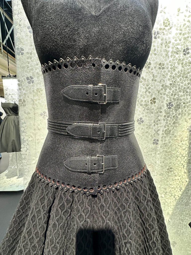 Expozitia Azzedine Alaia si Christian Dior Haute Couture 25 1 - Azzedine Alaia & Christian Dior, two masters of haute couture