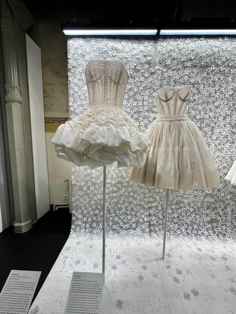 Expozitia Azzedine Alaia si Christian Dior Haute Couture 27 1 - Azzedine Alaia & Christian Dior, two masters of haute couture