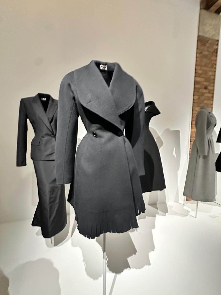 Expozitia Azzedine Alaia si Christian Dior Haute Couture 34 1 - Azzedine Alaia & Christian Dior, two masters of haute couture