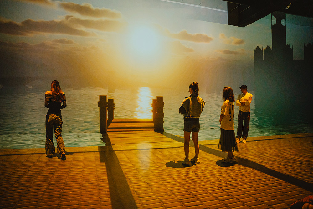 Monet immersive show MINA 2 - Kandinsky & Monet, doua spectacole imersive de la MINA