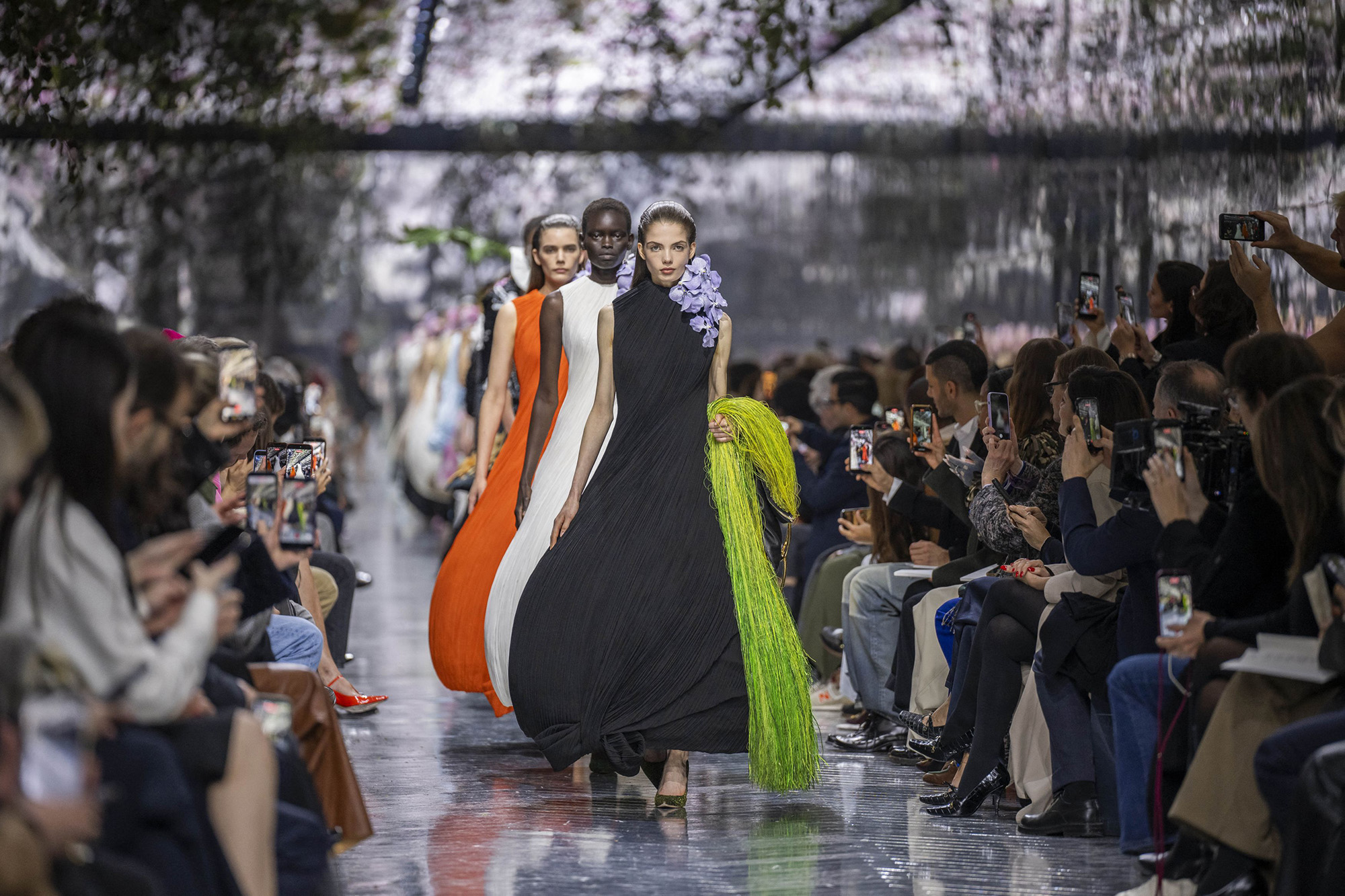 prima colectie haute couture semnata de Jonathan Anderson pentru Dior primavara vara 2026 - Prima colectie haute couture, creata de Jonathan Anderson pentru Dior