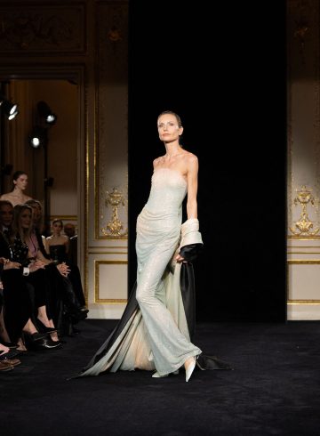 De pe catwalk pe covorul rosu 7 rochii din colectiile haute couture pentru primavara vara 2026 Giorgio Armani Prive 1 - De pe catwalk pe covorul rosu. 7 rochii din colectiile haute couture pentru primavara-vara 2026.