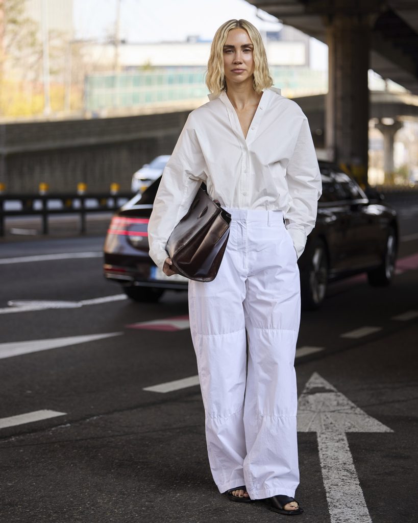 COS SS26 ARRIVALS LISA OLSSON 01 - Show-ul COS SS 2026 de la Seul, inspiratie de pe podium si din public