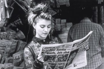 Moda anilor 80 Madonna Desperately Seeking Susan 1985 01 - Moda anilor '80 – Istorie, caracteristici si designeri