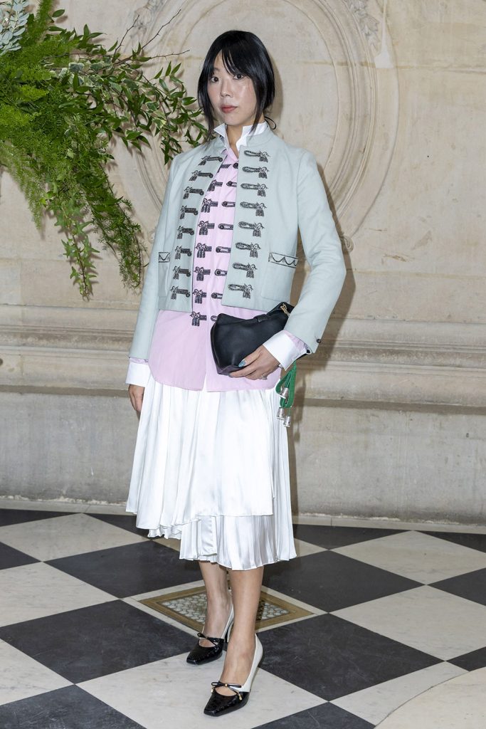 dior bow bag o geanta lansata de Jonathan Anderson pentru primavara vara 2026 3 - Dior Bow Bag. O geanta in care e loc si pentru trecut, si pentru prezent.