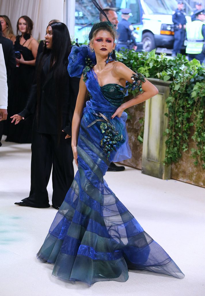 fashion icon zendaya si stilul ei vestimentar maison margiela met gala 2024 - Zendaya & stilul ei vestimentar, croit in jurul ei si al personajelor pe care le interpreteaza