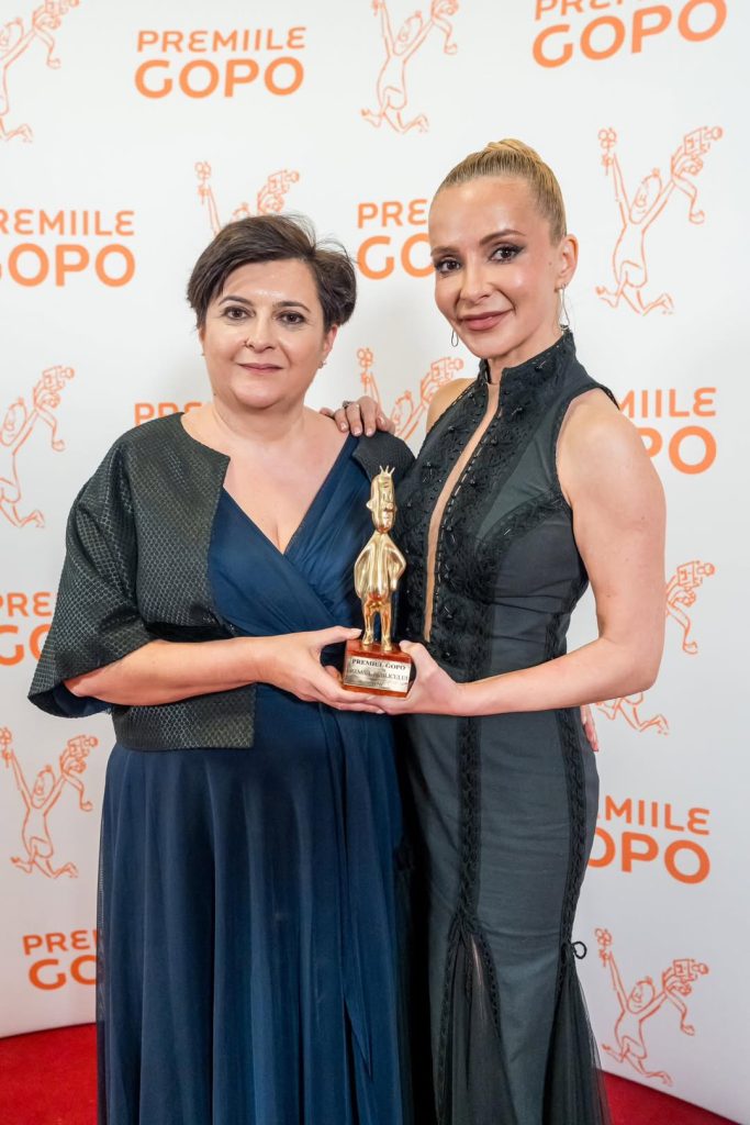 05 Cravata galbenă Adela Vrînceanu Celebidachi și Cristina Dobrițoiu - Castigatorii Premiilor Gopo 2026
