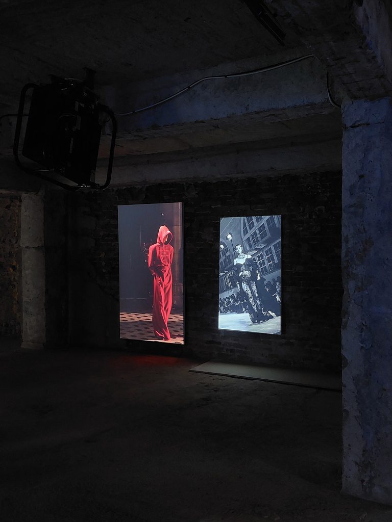 The Outsider Andreea Macri expozitie Bucharest Design Festival 2026 5 - The Outsider. Andreea Macri. 13 ani de fotografie de moda intr-o expozitie.