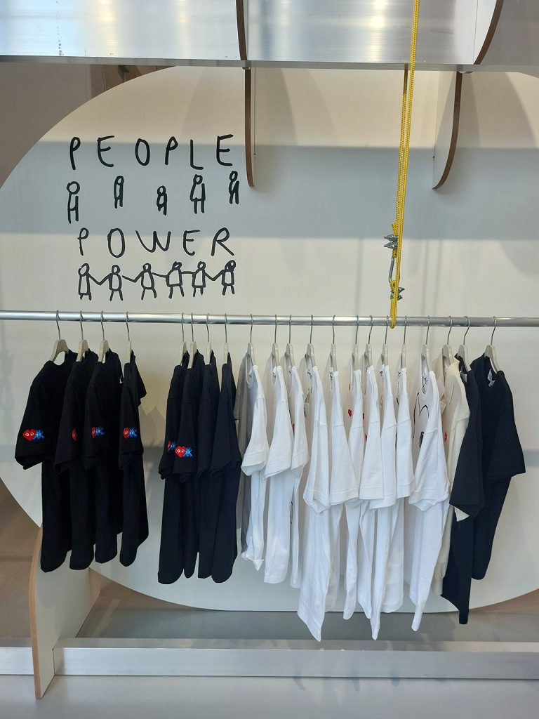 expozitia dan perjovschi si comme des garcons de la entrance store bucharest design festival 4 - Dan Perjovschi x Comme des Garcons. A Story About A Collaboration.