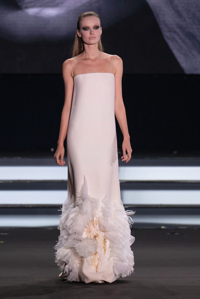 10 rochii haute couture pentru toamna iarna 2026 De pe catwalk pe covorul rosu Stephane Rolland - 10 rochii haute couture toamna-iarna 2026. De pe catwalk pe covorul rosu.