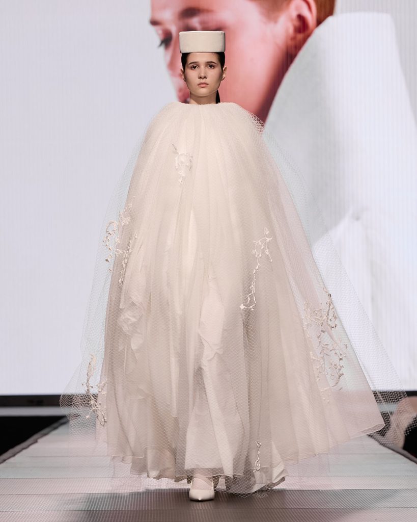 ANGHEL MIHAI CRISTIAN UAD FASHION Raluca Ciornea.8 - Colectiile de la UAD Gala pe care le-as purta. Si de ce. O cronica foarte personala.