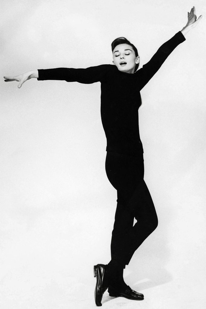 Audrey Hepburn viata si cariera filmul Funny Face 1 - Audrey Hepburn (1929–1993) - Viata & cariera