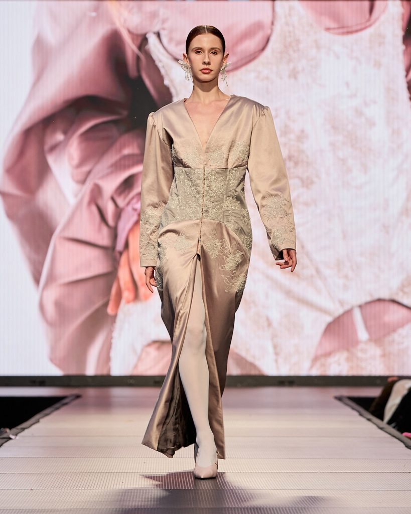 BARA PATRICIA UAD FASHION Raluca Ciornea4 - UAD Fashion 2026. 36 de colectii prezentate pe acelasi podium.