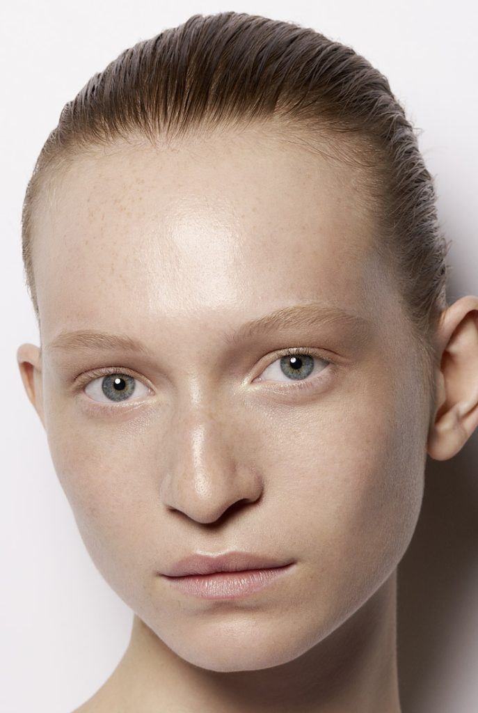 CHANEL FALL WINTER 2026 HAUTE COUTURE SHOW BEAUTY BACKSTAGE - Machiajele purtate pe podiumul Chanel Haute Couture toamna-iarna 2026
