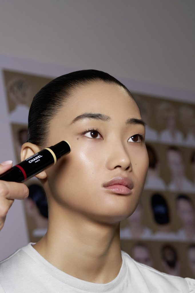 CHANEL FALL WINTER 2026 HAUTE COUTURE SHOW BEAUTY BACKSTAGE 4 - Machiajele purtate pe podiumul Chanel Haute Couture toamna-iarna 2026