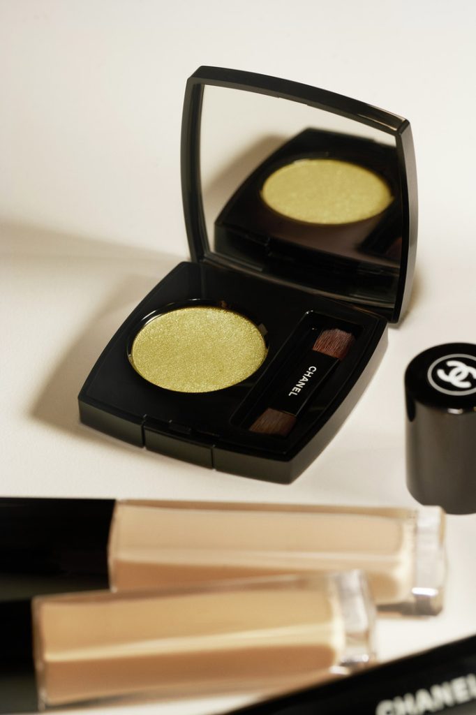 CHANEL FALL WINTER 2026 HAUTE COUTURE SHOW BEAUTY BACKSTAGE PACKSHOTS 2 - Machiajele purtate pe podiumul Chanel Haute Couture toamna-iarna 2026