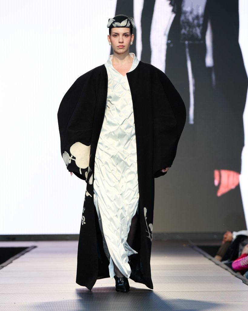 COSTIN DANIELA UAD FASHION Raluca Ciornea4 - Colectiile de la UAD Gala pe care le-as purta. Si de ce. O cronica foarte personala.