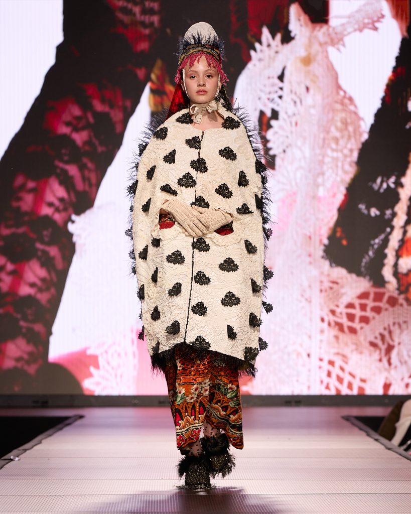 CRISMAREANU ALEXA UAD FASHION Raluca Ciorne5 - Colectiile de la UAD Gala pe care le-as purta. Si de ce. O cronica foarte personala.