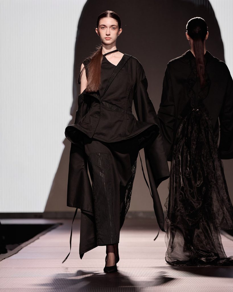 GODZIN LETITIA UAD FASHION Raluca Ciornea6 - UAD Fashion 2026. 36 de colectii prezentate pe acelasi podium.