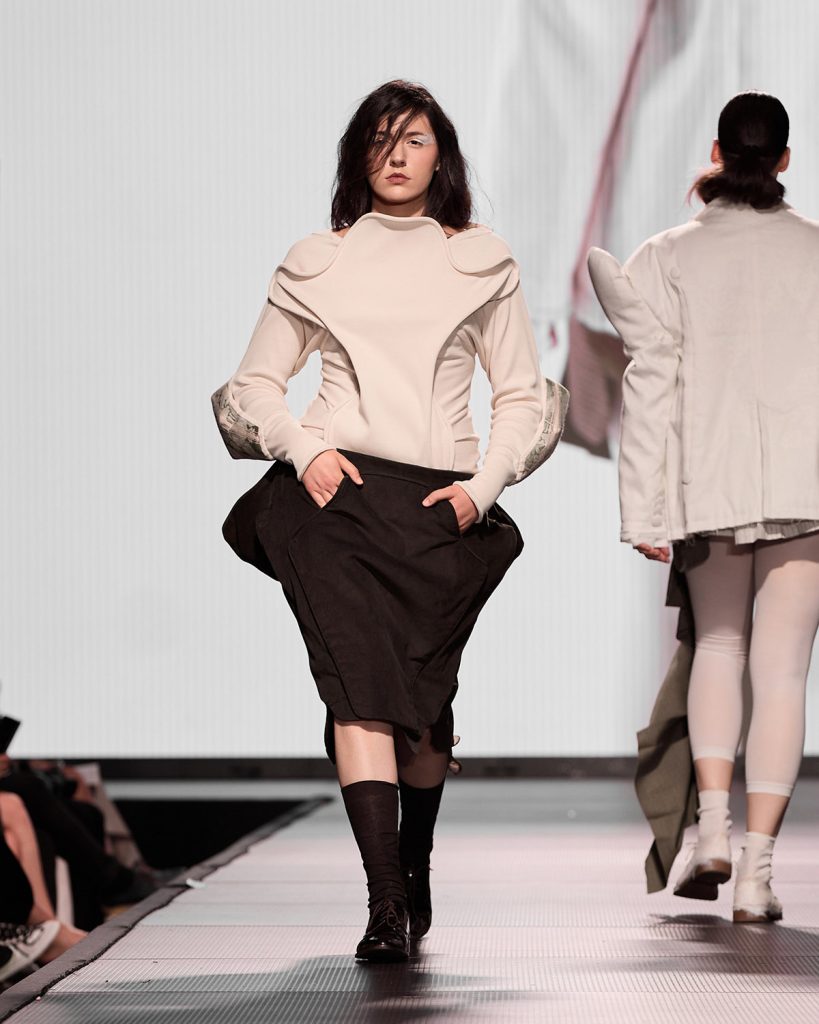 GRIGORESCU DIANA UAD FASHION Raluca Ciornea4 - UAD Fashion 2026. 36 de colectii prezentate pe acelasi podium.