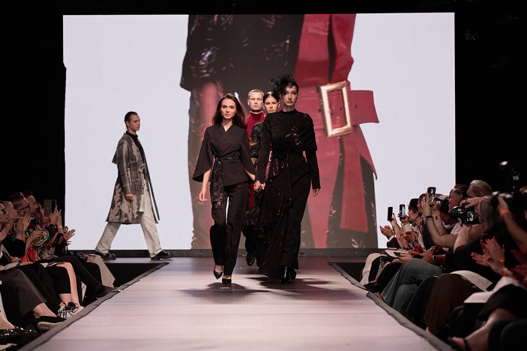 IOSIF IOANA UAD FASHION Raluca Ciornea3 - UAD Fashion 2026. 36 de colectii prezentate pe acelasi podium.