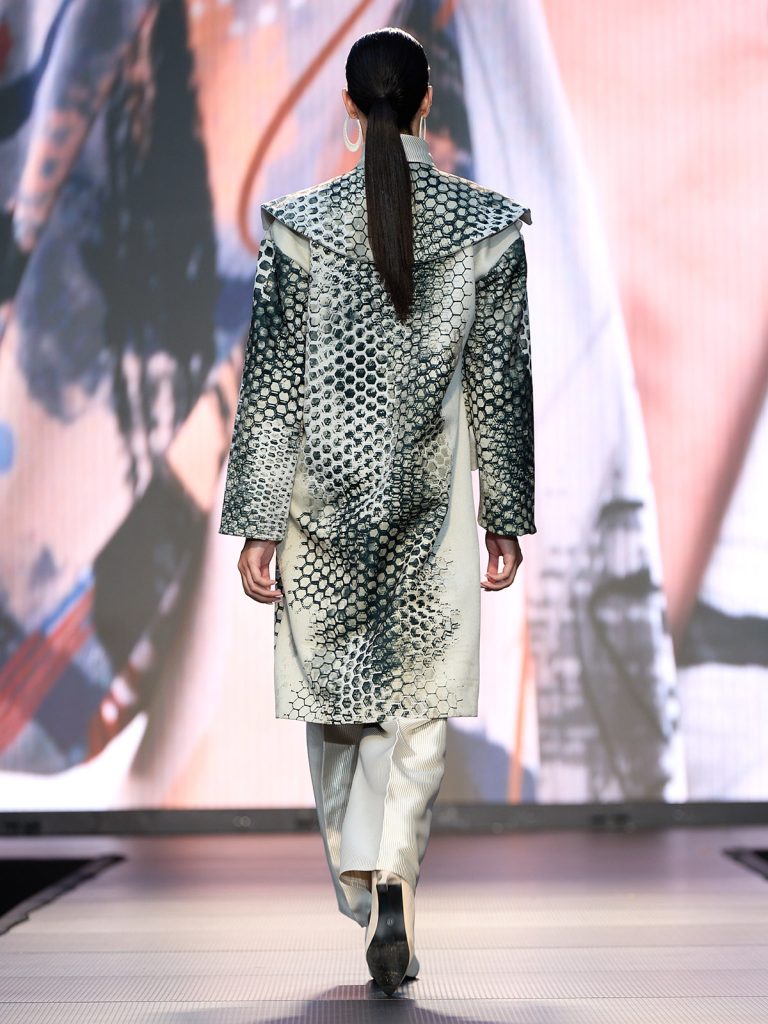 PAPAI IMOLA UAD FASHION Raluca Ciornea - UAD Fashion 2026. 36 de colectii prezentate pe acelasi podium.
