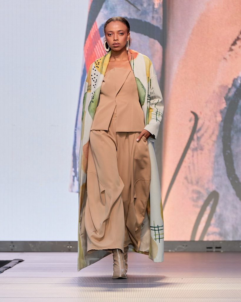 PAPAI IMOLA UAD FASHION Raluca Ciornea4 - UAD Fashion 2026. 36 de colectii prezentate pe acelasi podium.