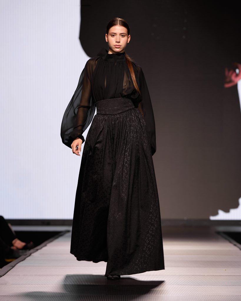 STRUGAR CRISTINA UAD FASHION Raluca Ciornea9 - Colectiile de la UAD Gala pe care le-as purta. Si de ce. O cronica foarte personala.