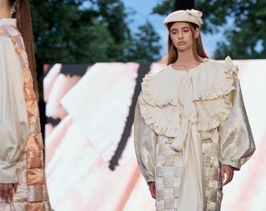 UAD Fashion 2026 ANTONIE ARTEMIS FLORA UAD FASHION Raluca Ciornea1 - UAD Fashion 2026. 36 de colectii prezentate pe acelasi podium.