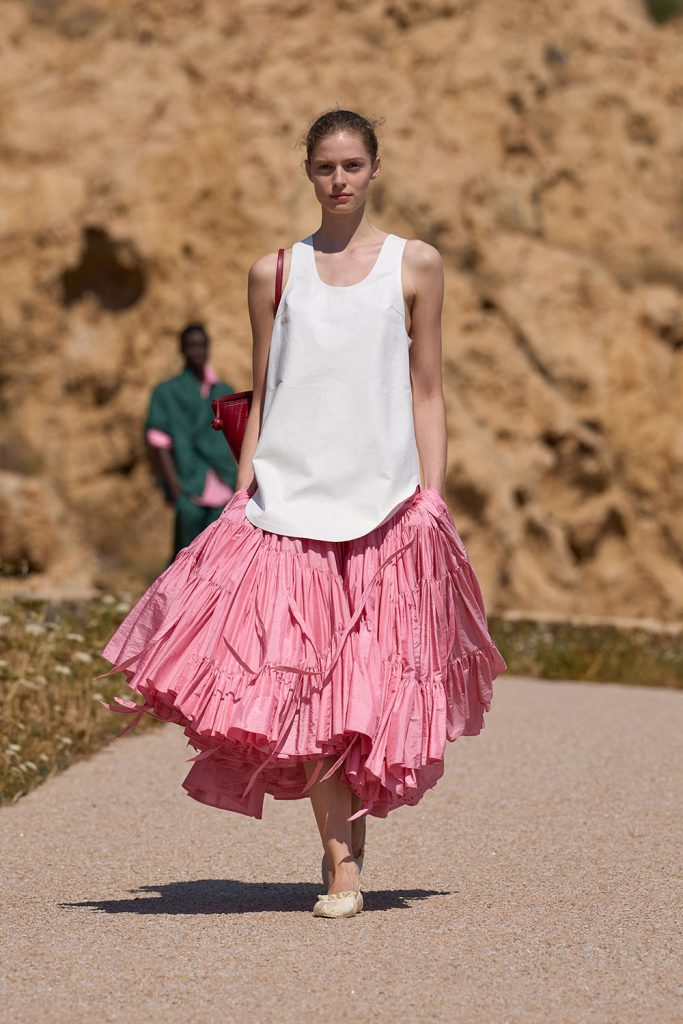 colectia bonheur jacquemus vara transpusa in vestimentatie 2 - Le Bonheur by Jacquemus. Vara transpusa intr-o colectie vestimentara.