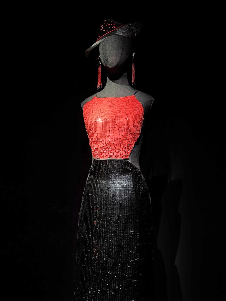 20 de ani de moda haute couture la Armani Silos 4 - 20 de ani de moda haute couture la Armani/Silos