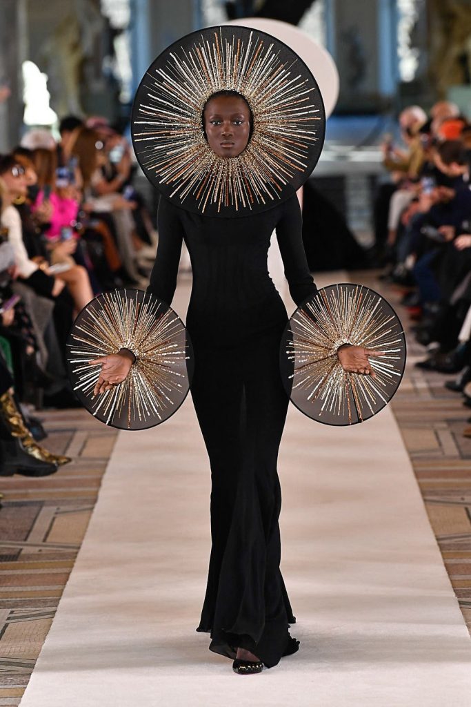 Geniul Schiaparelli Daniel Roseberry 14 - Geniul Schiaparelli: Daniel Roseberry