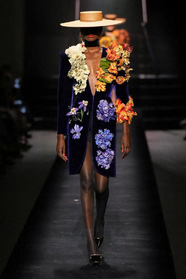 Geniul Schiaparelli Daniel Roseberry 7 - Geniul Schiaparelli: Daniel Roseberry