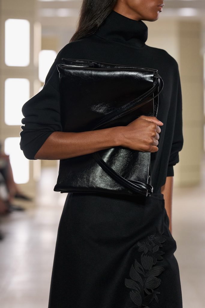 COS AW26 DETAILS 06 - Moda anilor ’20 reinterpretata in colectia COS toamna-iarna 2026