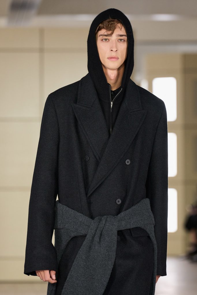 COS AW26 DETAILS 47 - Moda anilor ’20 reinterpretata in colectia COS toamna-iarna 2026