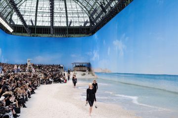 Chanel si arta de a crea un spectacol 10 - Chanel: arta de a crea un spectacol