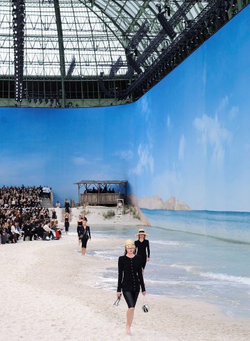 Chanel si arta de a crea un spectacol 10 - Chanel: arta de a crea un spectacol