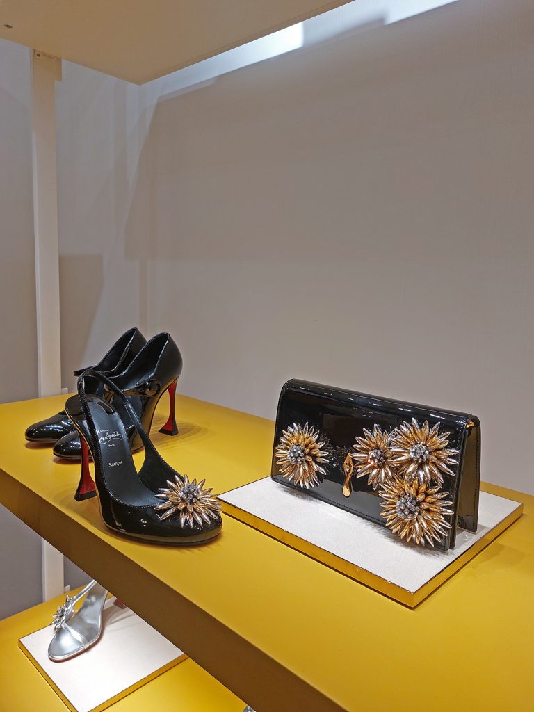 Christian Louboutin primavara vara 2027 9 - Pantofii Christian Louboutin si marea ca inspiratie din 1986 pana la colectia primavara-vara 2027