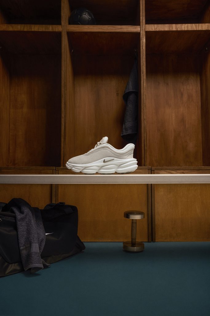 NIKE 24 7 colectie casual 5 - Nike 24.7. Calitatile echipamentului sportiv transpuse intr-o colectie de piese casual.